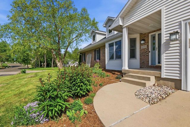 1696 Chadsworth Drive, Sun Prairie, WI 53590