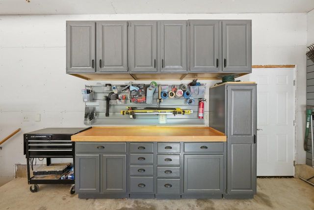 1696 Chadsworth Drive, Sun Prairie, WI 53590