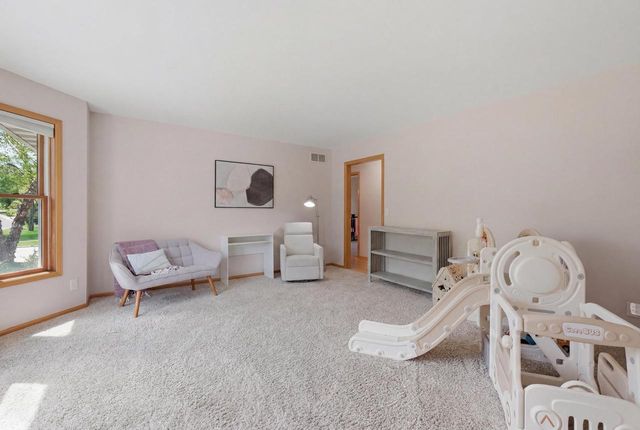 1696 Chadsworth Drive, Sun Prairie, WI 53590