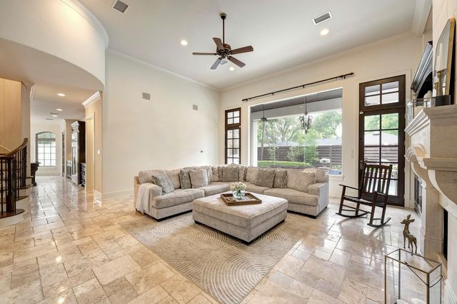 110 Ferndale Street, Bellaire, TX 77401