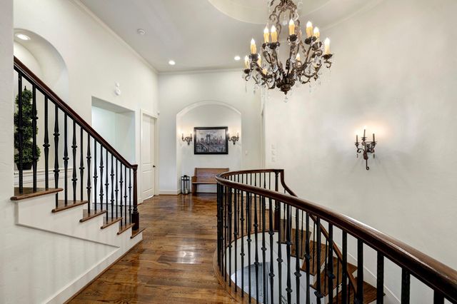 110 Ferndale Street, Bellaire, TX 77401
