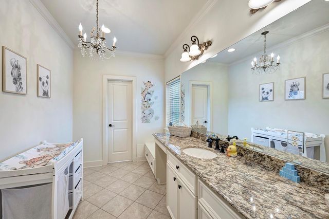 110 Ferndale Street, Bellaire, TX 77401