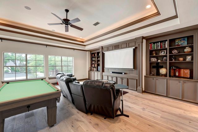 110 Ferndale Street, Bellaire, TX 77401