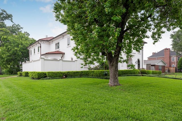 110 Ferndale Street, Bellaire, TX 77401