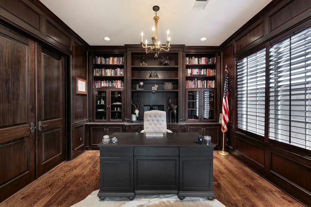 110 Ferndale Street, Bellaire, TX 77401