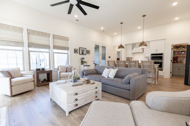 194 Phillips Bnd, Spring Hill, TN 37174