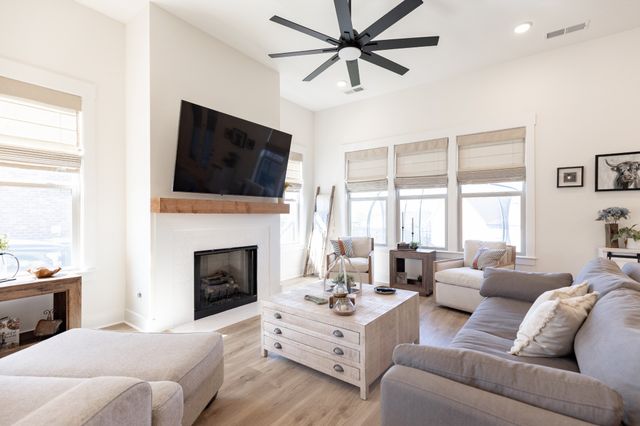 194 Phillips Bnd, Spring Hill, TN 37174