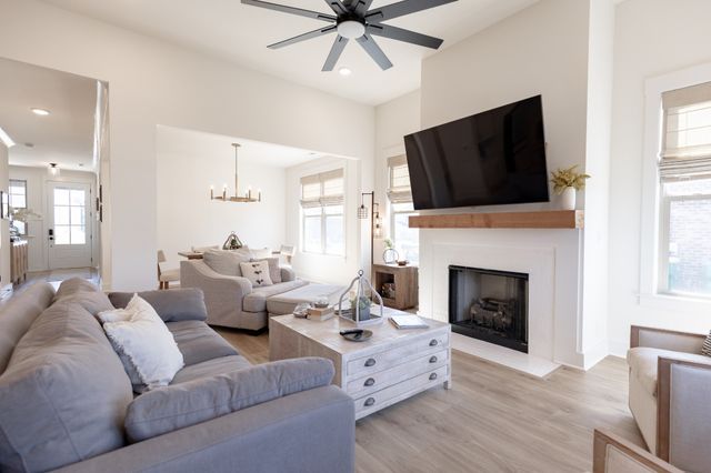 194 Phillips Bnd, Spring Hill, TN 37174