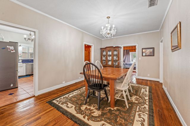 941 S Texas Street, De Leon, TX 76444