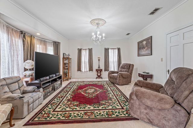 941 S Texas Street, De Leon, TX 76444