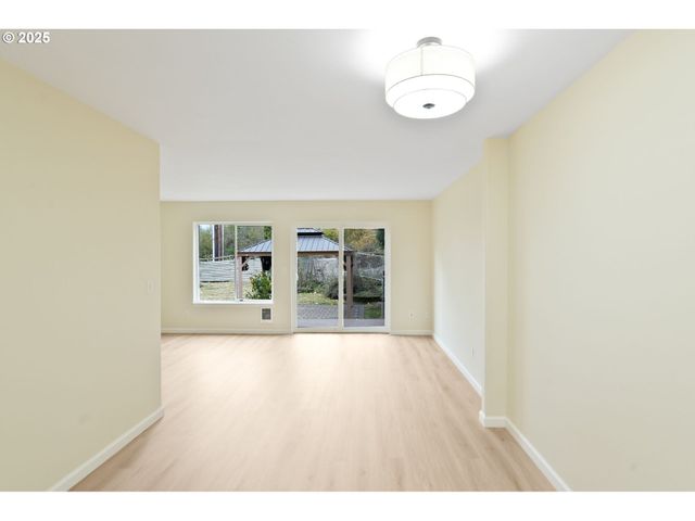 108 Ne POWDERHORN Dr, Corvallis, OR 97330