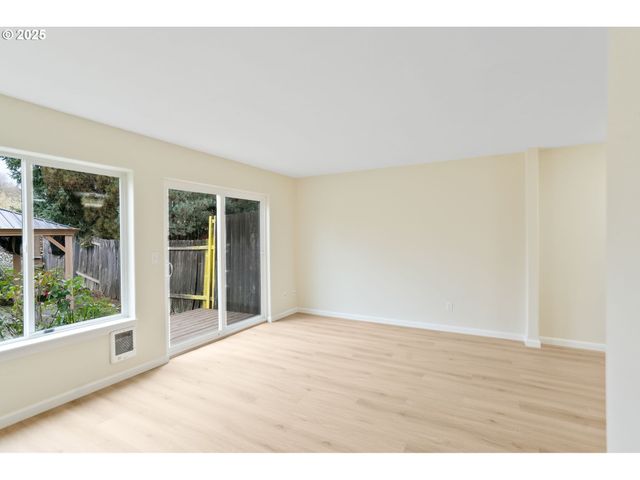 108 Ne POWDERHORN Dr, Corvallis, OR 97330