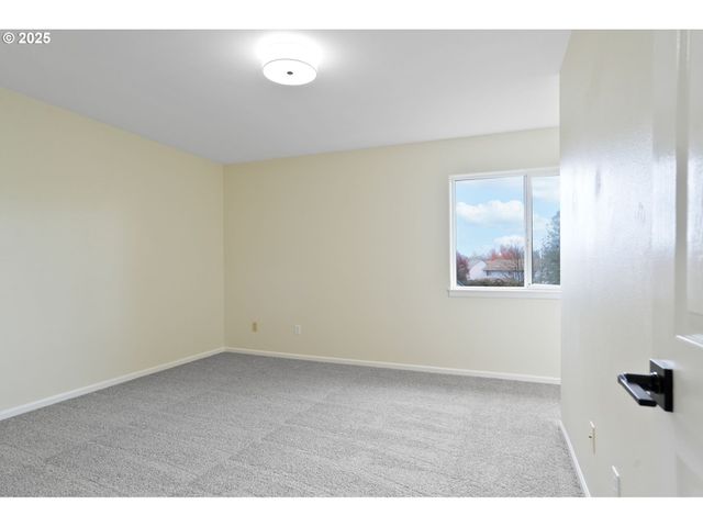 108 Ne POWDERHORN Dr, Corvallis, OR 97330