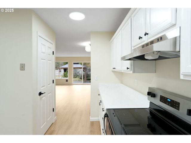 108 Ne POWDERHORN Dr, Corvallis, OR 97330