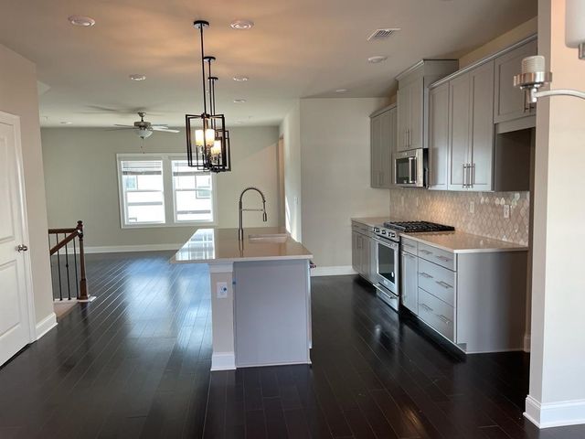1112 Knoxboro Lane, Woodstock, GA 30188
