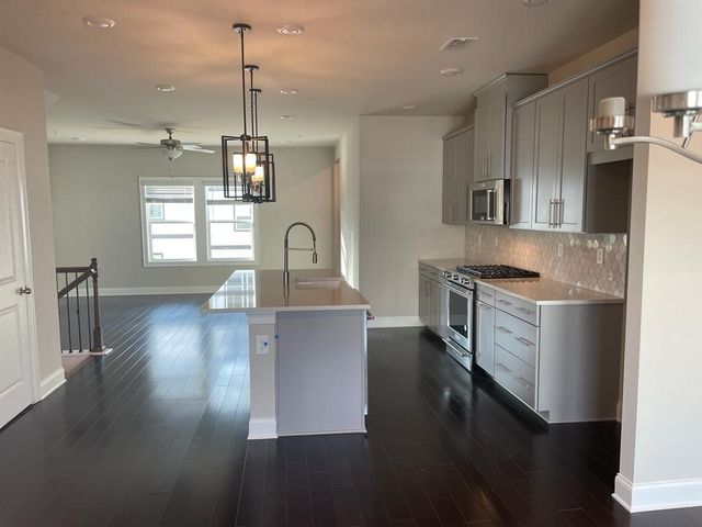 1112 Knoxboro Lane, Woodstock, GA 30188