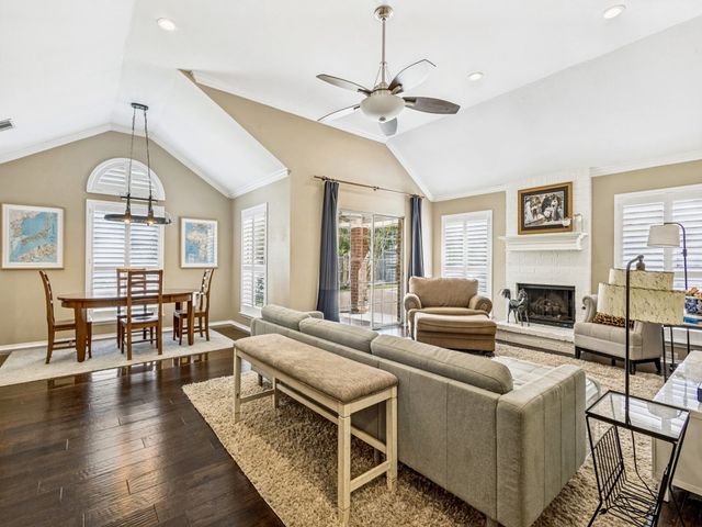 808 Canyon Valley Drive, Mckinney, TX 75071