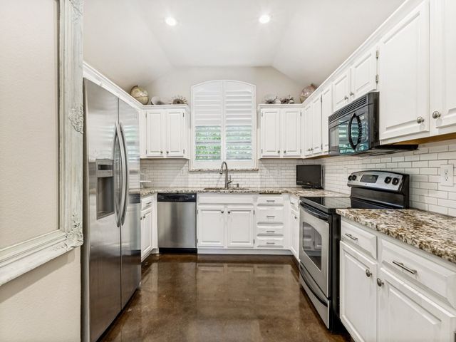 808 Canyon Valley Drive, Mckinney, TX 75071