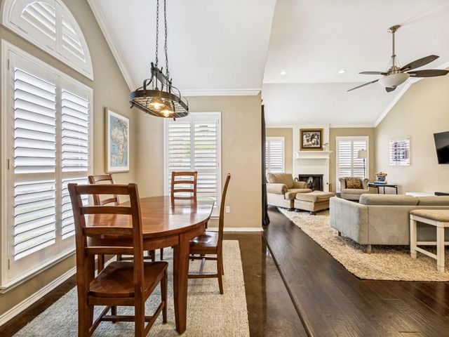 808 Canyon Valley Drive, Mckinney, TX 75071