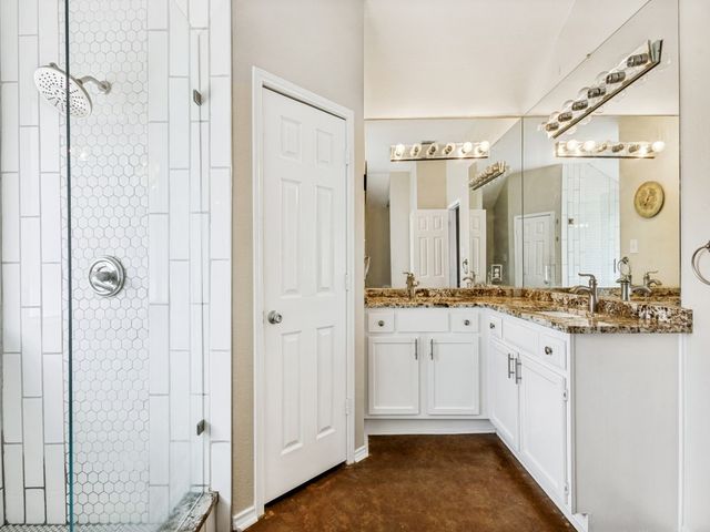 808 Canyon Valley Drive, Mckinney, TX 75071