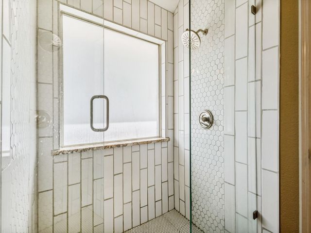 808 Canyon Valley Drive, Mckinney, TX 75071