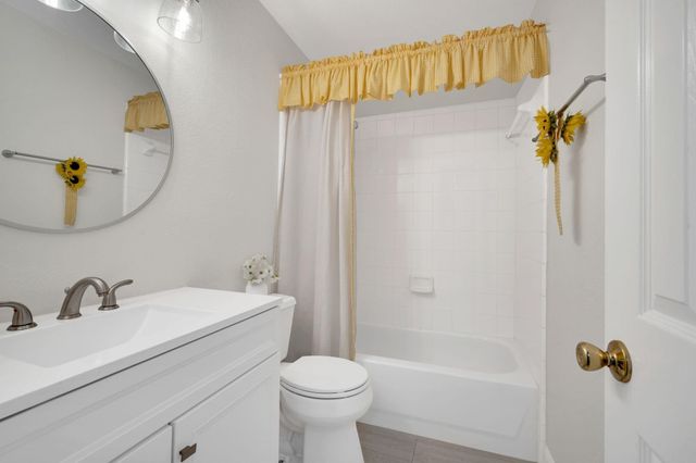 6516 Fairglen Drive, Arlington, TX 76002