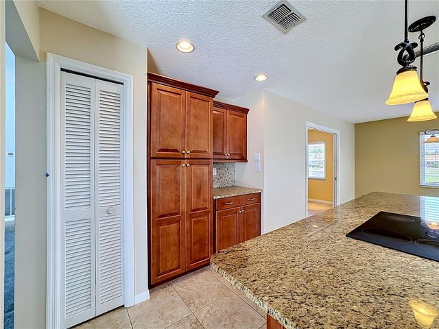 2007 WEDGE COURT, Sun City Center, FL 33573