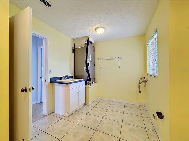 2007 WEDGE COURT, Sun City Center, FL 33573