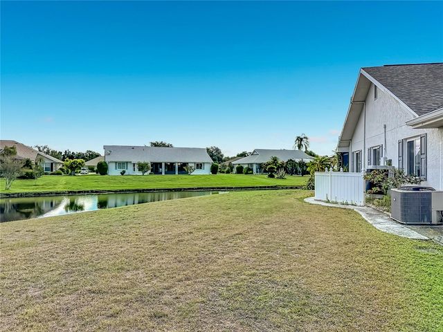 2007 WEDGE COURT, Sun City Center, FL 33573