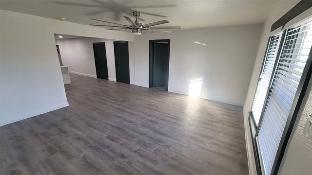 1204 Live Oak Street, Commerce, TX 75428