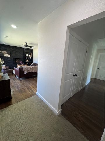 2622 Wynnewood Drive, Dallas, TX 75224