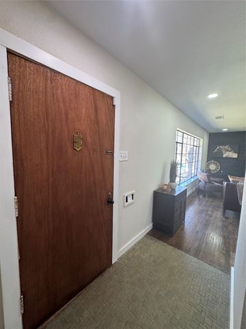 2622 Wynnewood Drive, Dallas, TX 75224