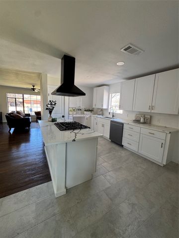 2622 Wynnewood Drive, Dallas, TX 75224