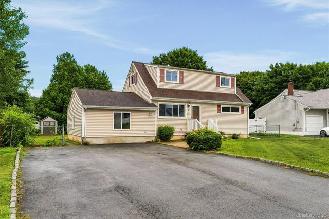 14 Robyn Drive, Monroe, NY 10950