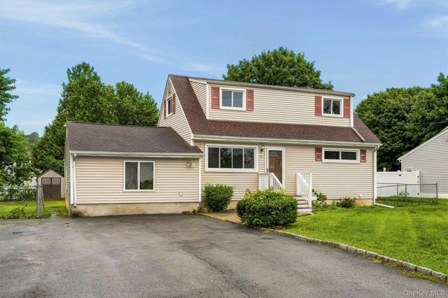 14 Robyn Drive, Monroe, NY 10950