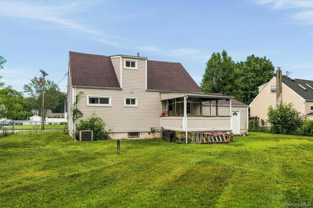 14 Robyn Drive, Monroe, NY 10950