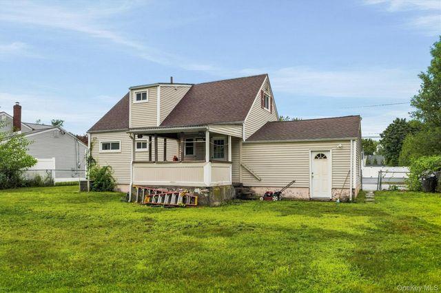 14 Robyn Drive, Monroe, NY 10950