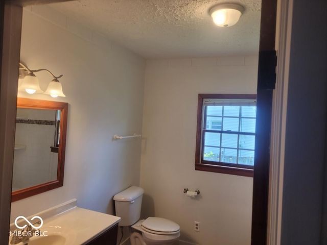 1109 E Us Hwy 40, Brazil, IN 47834
