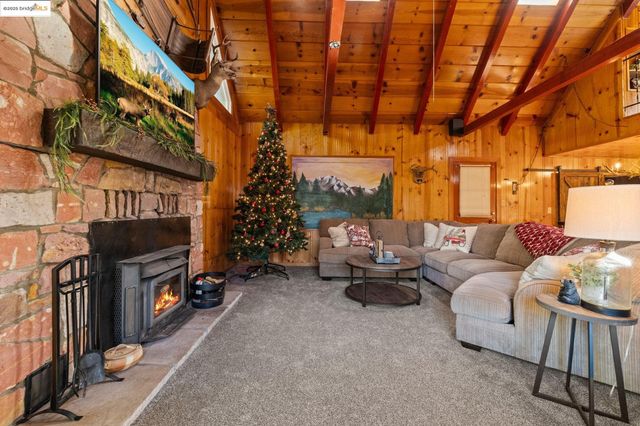 20395 Kutci Dr, Mi Wuk Village, CA 95346