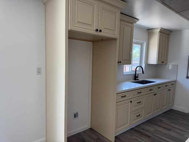 806 E Longview Ave, Stockton, CA 95207