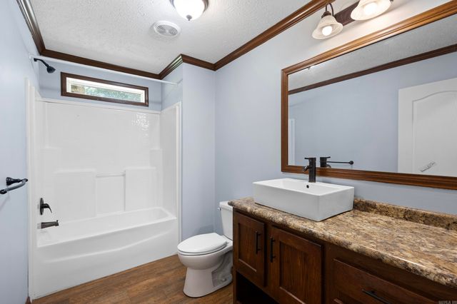 2404 Ross Mountain Road, Lamar, AR 72846