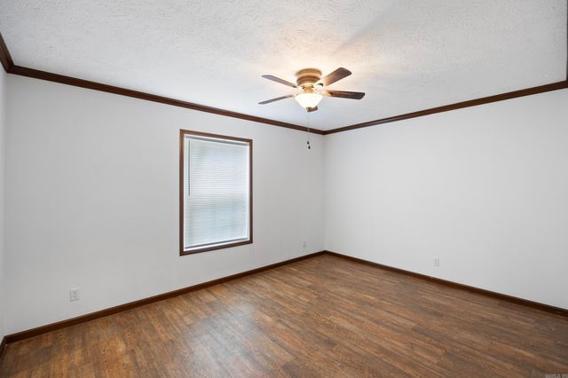 2404 Ross Mountain Road, Lamar, AR 72846