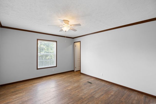 2404 Ross Mountain Road, Lamar, AR 72846