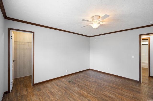 2404 Ross Mountain Road, Lamar, AR 72846