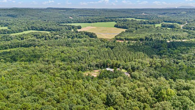 2404 Ross Mountain Road, Lamar, AR 72846