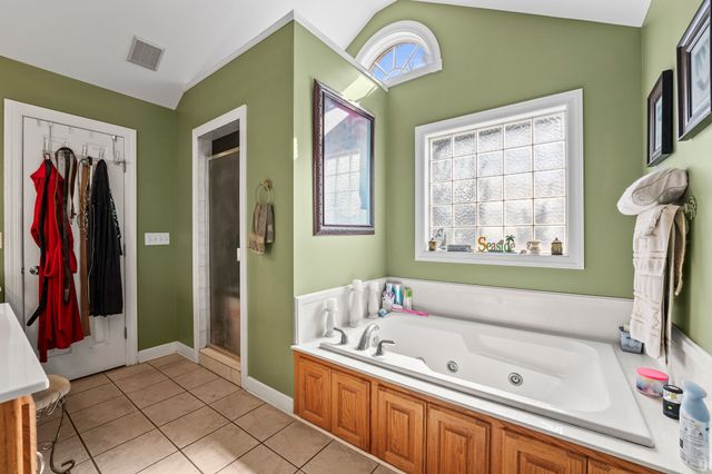 181 Hickory Grove Rd, Huntland, TN 37345