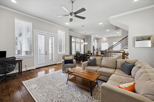 5623 Kansas Street C, Houston, TX 77007