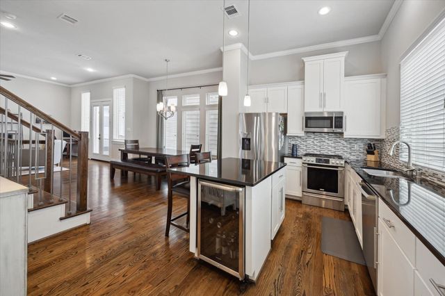 5623 Kansas Street C, Houston, TX 77007