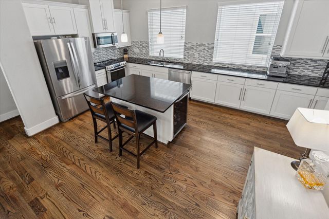 5623 Kansas Street C, Houston, TX 77007