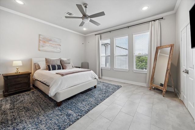 5623 Kansas Street C, Houston, TX 77007